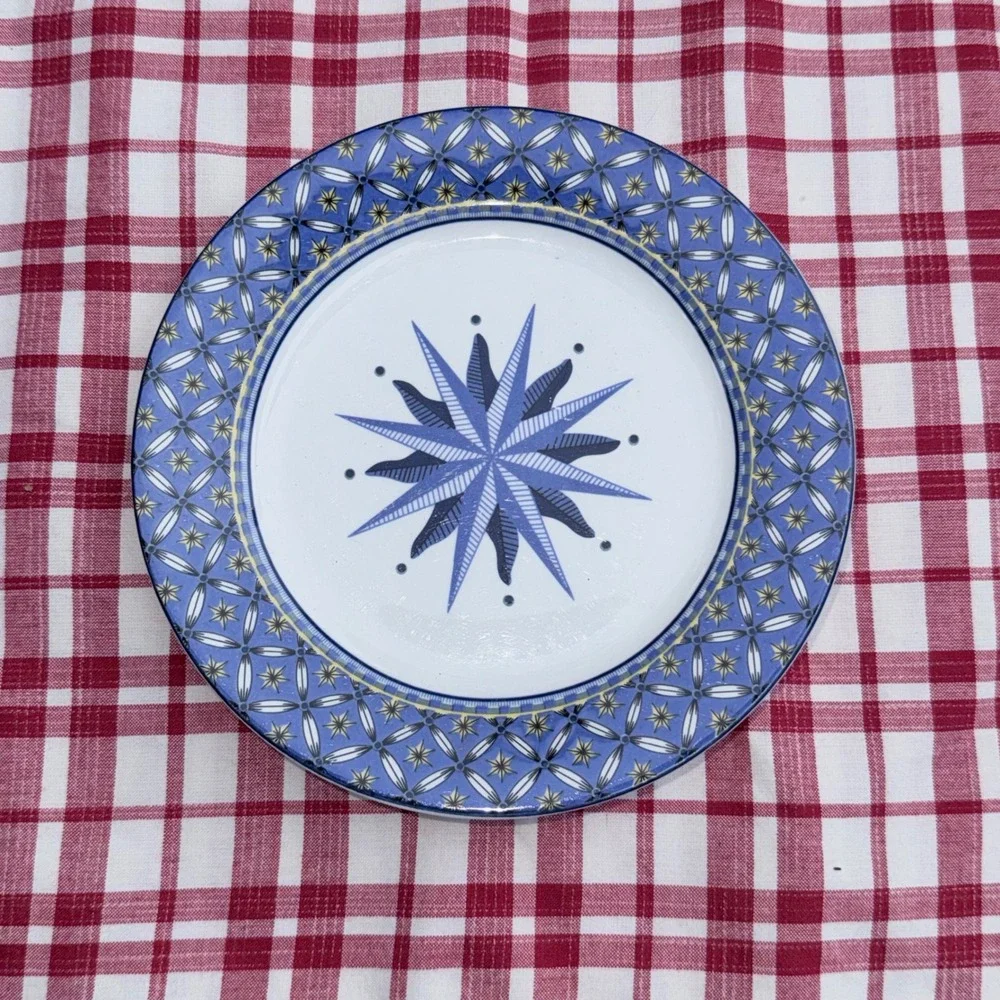 Victoria & Beale Williamsburg Salad Plates Set‎ of 3 Blue White Star 8.25